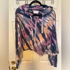 Lucky Brand. Tie Dye Sweatshirt. Oversized crop hoodie zip up. Size XL.